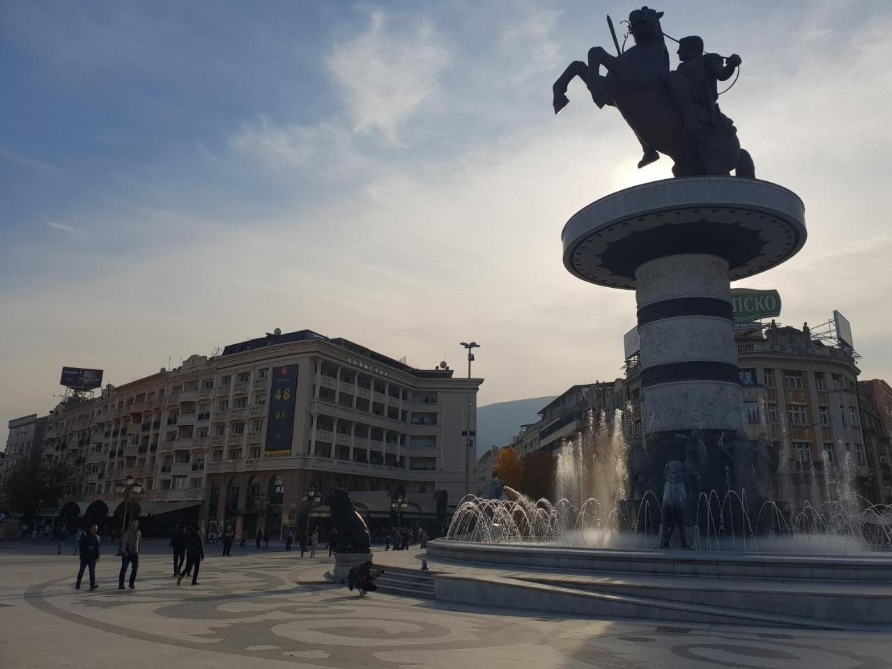 Rooftop Square Vanilla Skopje Exterior foto